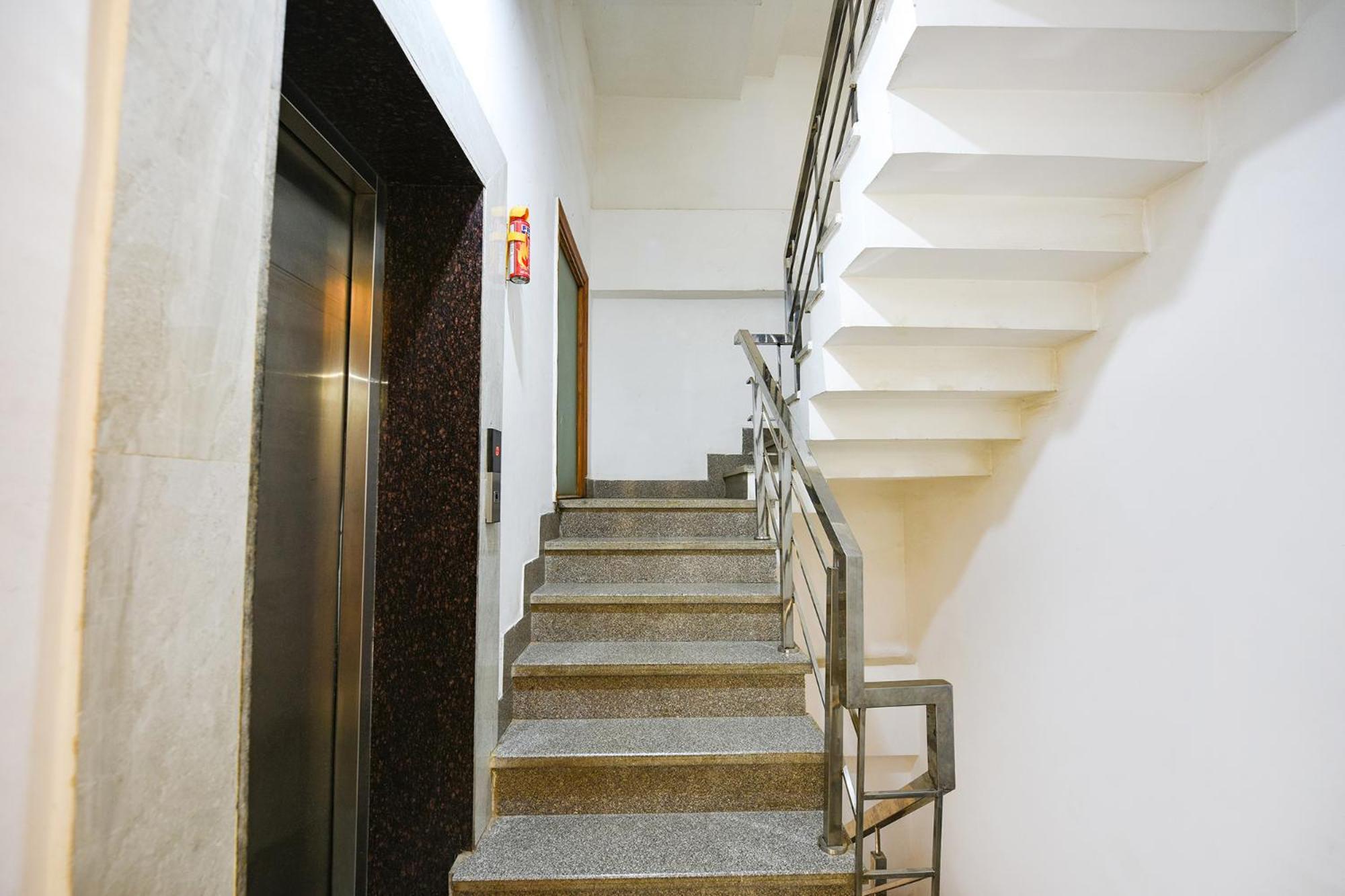 Fabhotel Indian I Гургаон Экстерьер фото